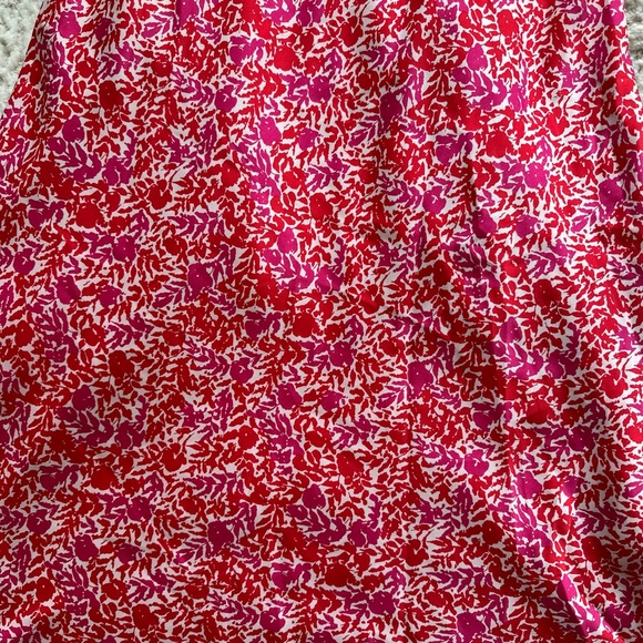 🍒 ASTR Red Floral Midi Dress 🍒 - Picture 5 of 8